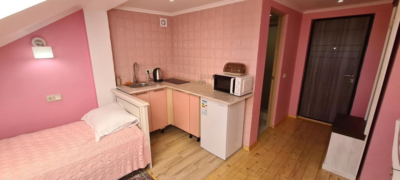 Апартаменты Аpartment for Lady Черновцы Экстерьер фото